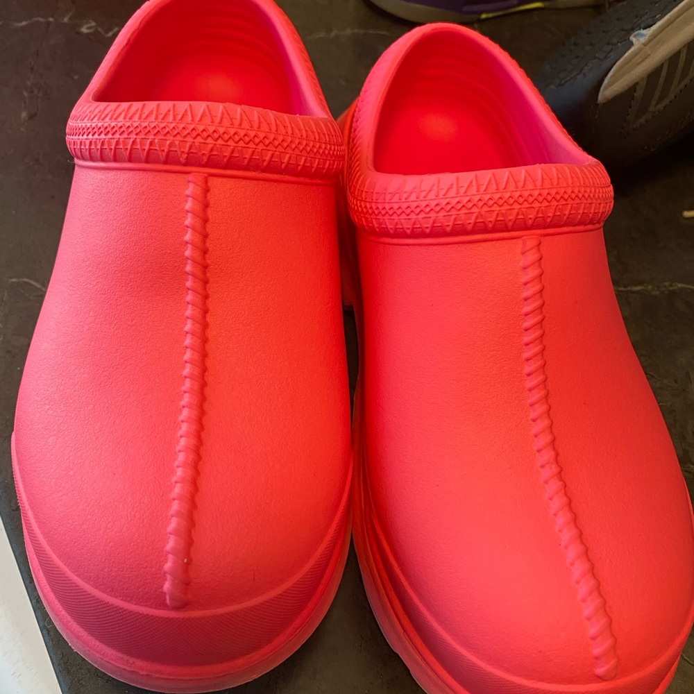 Vibrant Pink Clogs